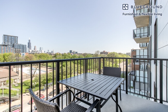 150 N Ashland Ave Unit SI FL5-ID1064
