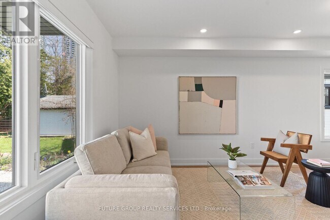 Photo - 15 Acorn Ave