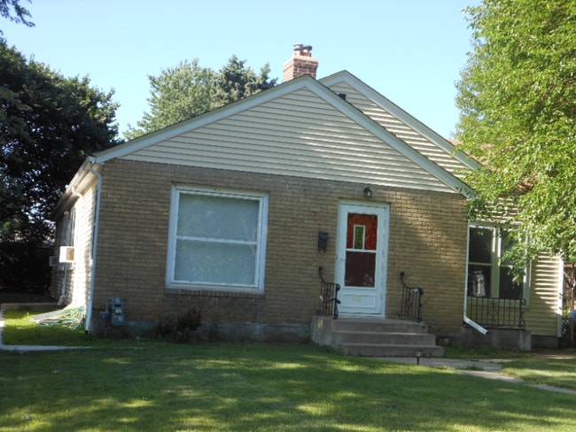 Photo - 412 W 64th St Townhome