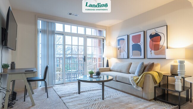 Photo - 925 N Garfield St Unidad 01307.701704