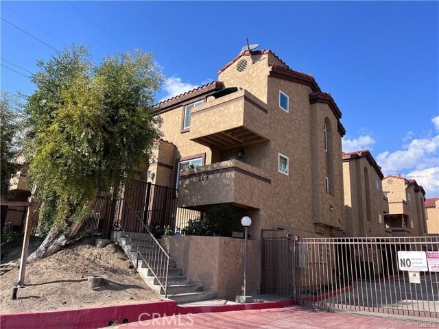 Building Photo - 8615 Beverly Park Pl Unit 28