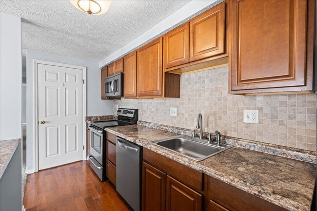 Photo - 79 Sweetfern Ct