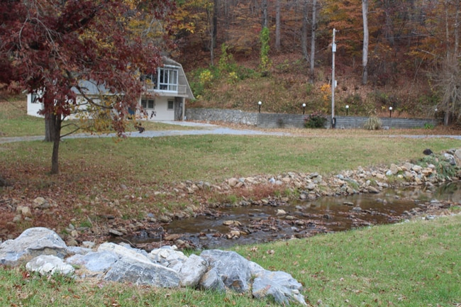 Photo - 342 Dry Creek Rd