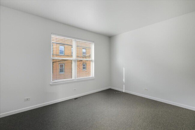 Photo - 4530 S Woodlawn Ave