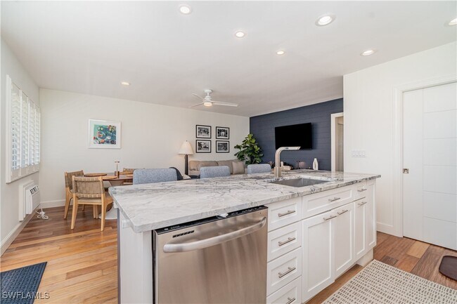 Photo - 473 12th Ave S Unit B11