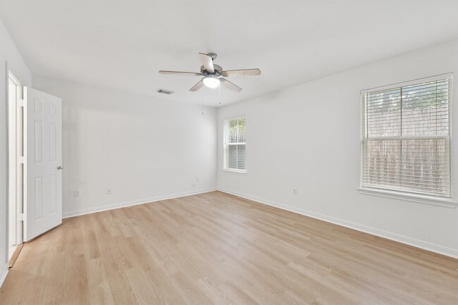 Photo - 208 Hawthorne St Unidad A