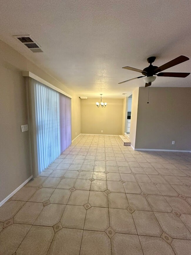 Photo - 10856 11th Ave