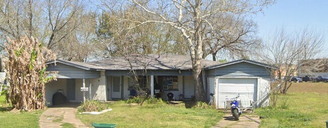 Building Photo - 915 Anthony Ct