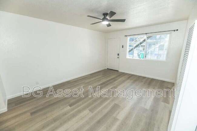 Photo - 2030 Stanton Ave
