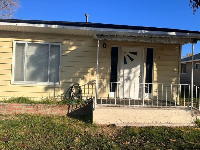 Photo - 15 DAYS RENT FREE! Adorable 3 Bedroom House