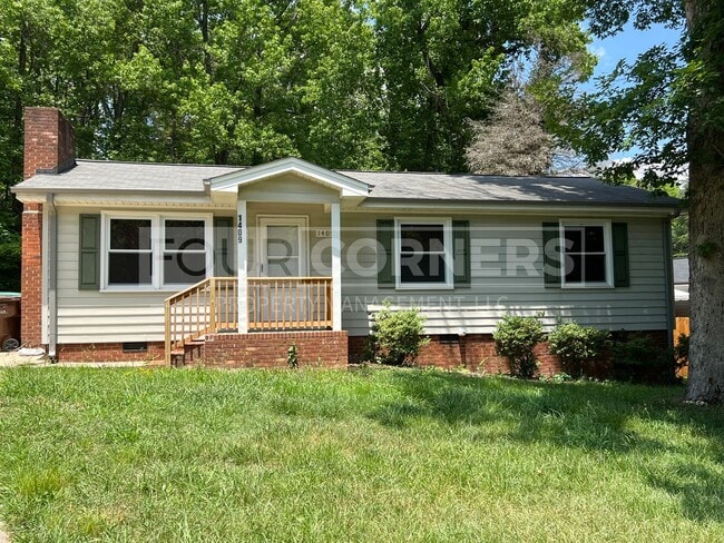 Building Photo - Charming 3 Bed 2 Bath House
