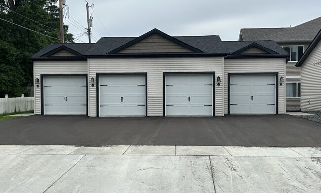 Photo - 402 4th St E Unit 1