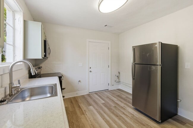 Photo - 116 Chester Ave