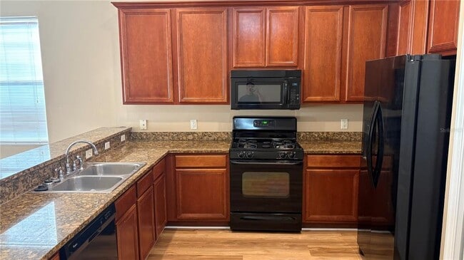 Photo - 20050 Nob Oak Ave