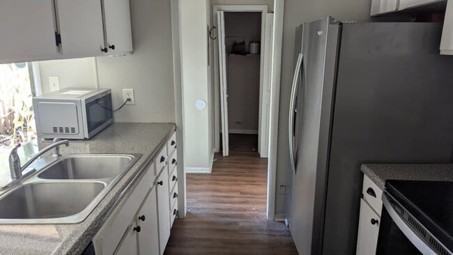 Photo - 410 Westwood Dr