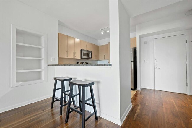 Photo - 54 Rainey St Unit 1117