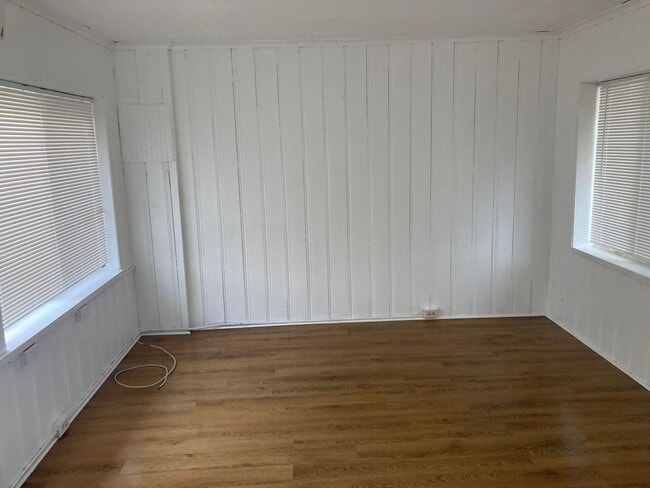 Photo - Adorable 1 bedroom near Kenwood!