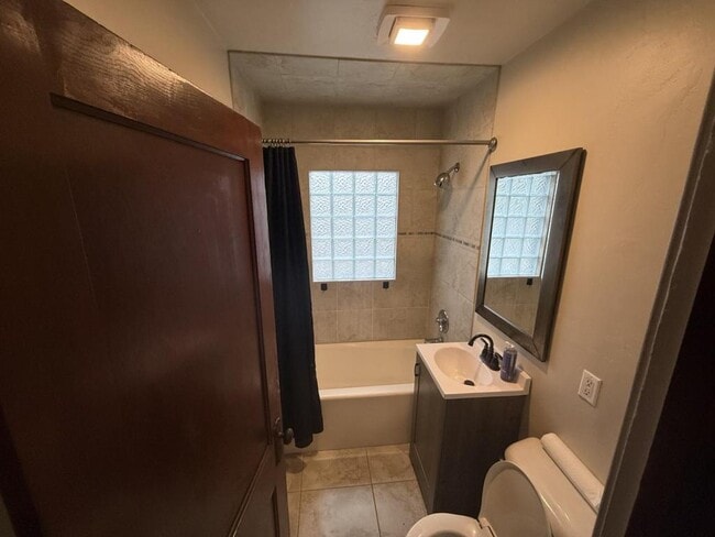 Photo - 506 Howard St