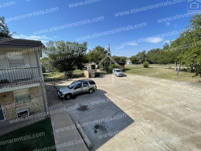Photo - 1502 NW Kingsbury Ave Unit 18