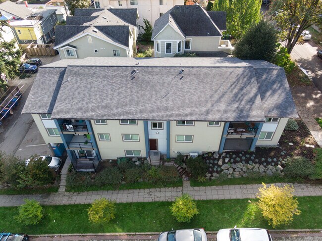 Photo - Eighteenth Avenue