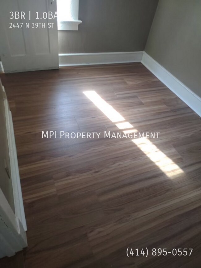 Photo - 2447 N 39th St