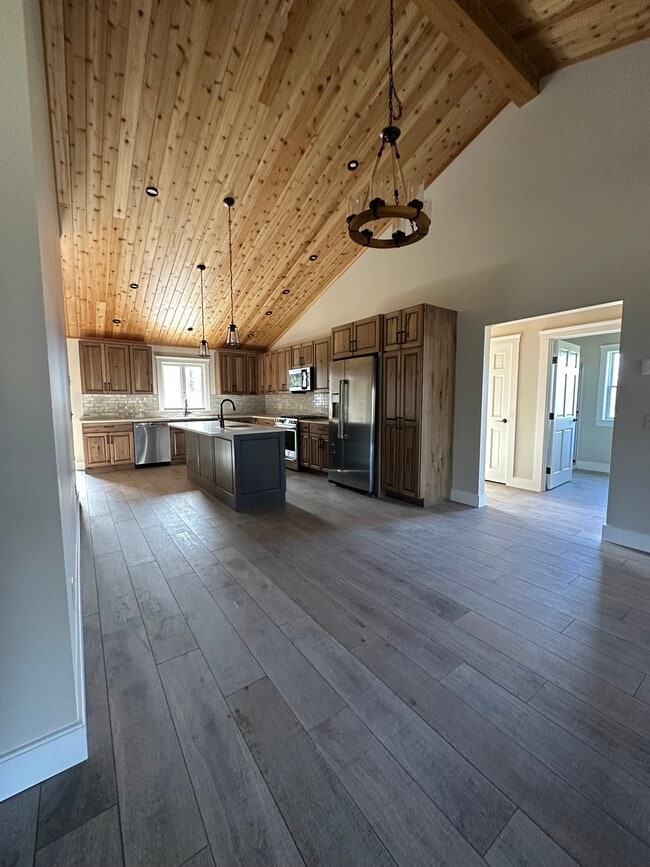 103A/105A - 103-105 Puckerbrush East Rd Rental