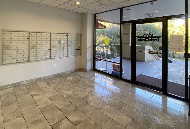 Photo - Five Points / USC Campus Unit 614