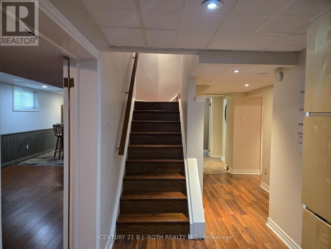 Photo - 105 Chieftain Crescent