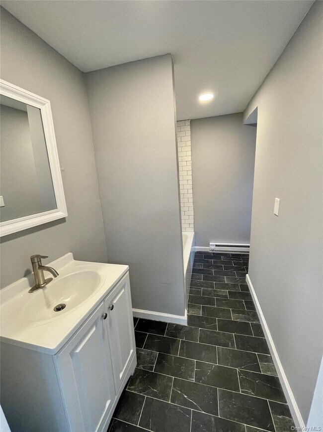 Photo - 26 S Center St