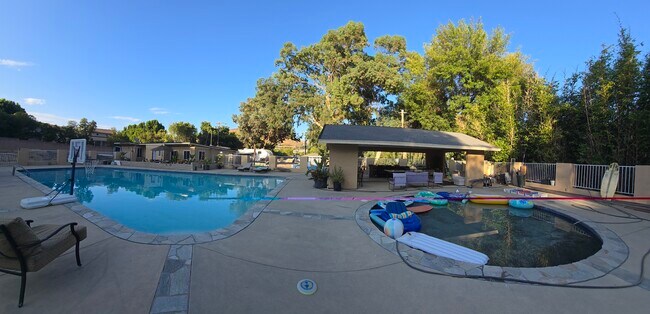 3803 Lightning Ridge Way