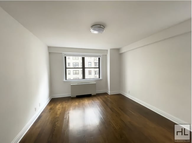 East 89th STREET