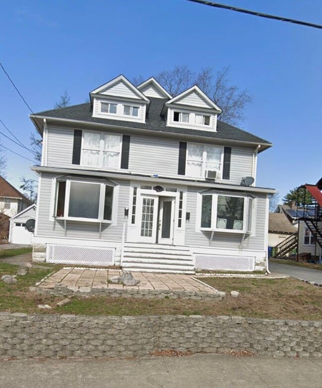Building Photo - !3 Jackson Unit 1