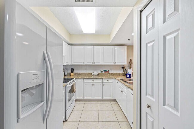 Photo - Beautiful Ocean Walk Condo