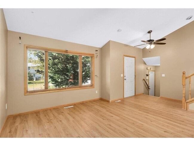 Photo - 4609 Fillmore St NE