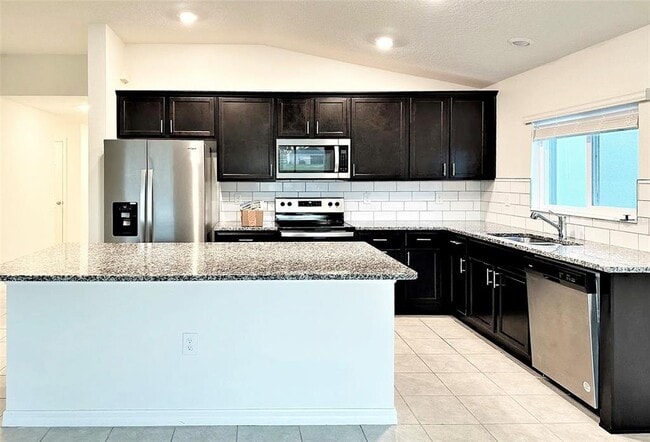 Photo - 3540 74th Ave Cir E