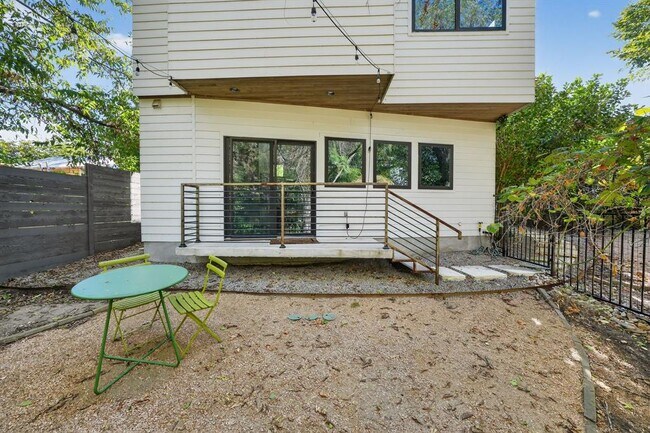 Photo - 2710 Wilson St