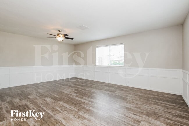 Photo - 2307 E Everett Dr