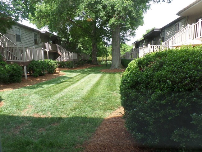 Upper Level Overlooking Courtyard - Salem ... - Upper Level Overlooking Courtyard - Salem ... House