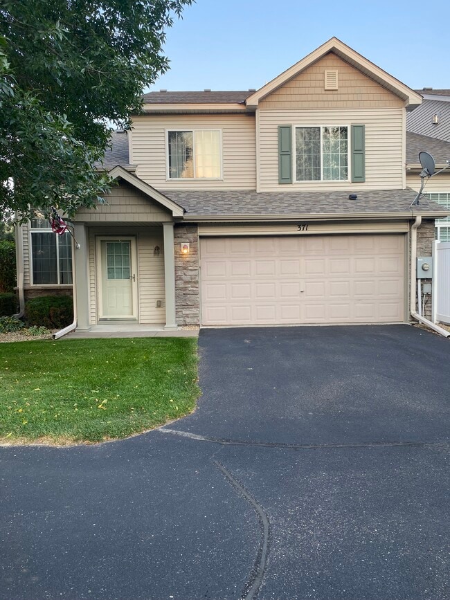 Building Photo - 371 Ojibway Path Rental