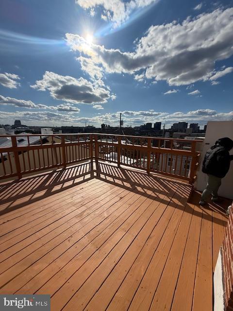 Building Photo - 2245 Eastern Ave