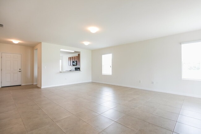 Photo - 714 SW 6th St