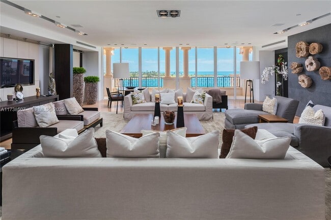 Building Photo - 7143 Fisher Island Dr Unit 7143