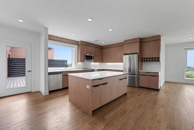 Building Photo - 8404 4th Ave Unit PH506 Rental