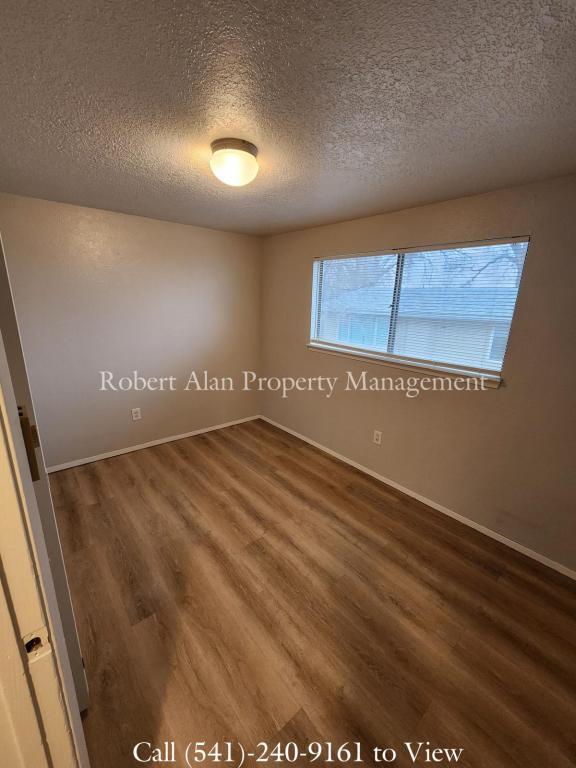 Photo - 320 NW 14th St