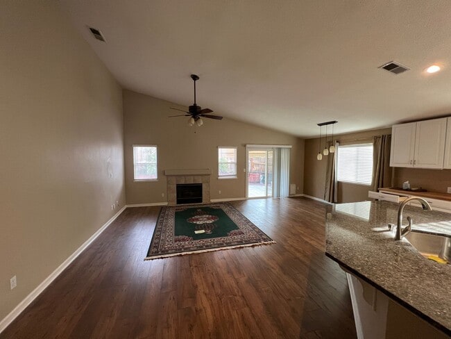 Photo - INCREDIBLY RARE & IMMACULATE 4 BEDROOM SIN...