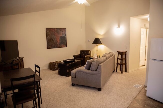 Photo - 302 Chickasha Dr