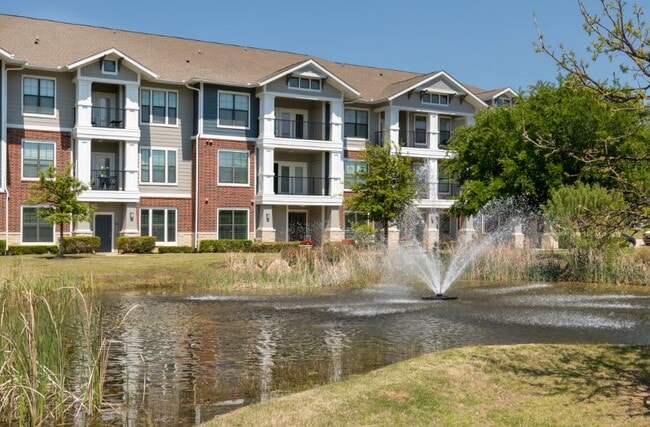 Photo - Centreport Lake