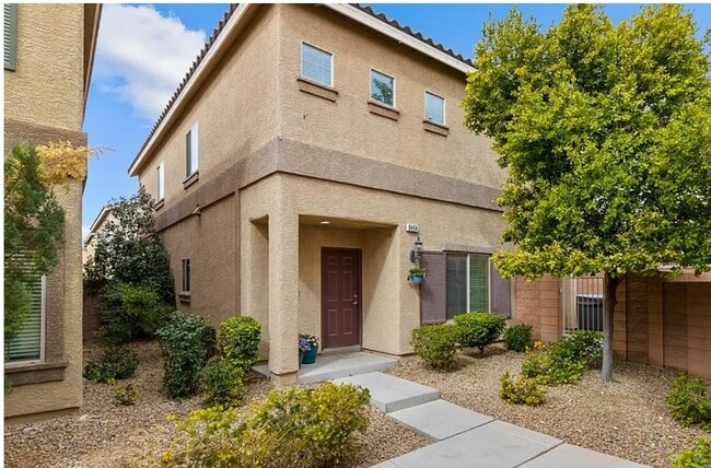 Building Photo - 9494 Alma Ridge Ave