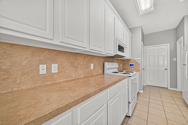 Photo - 110 N Burberry Park Cir