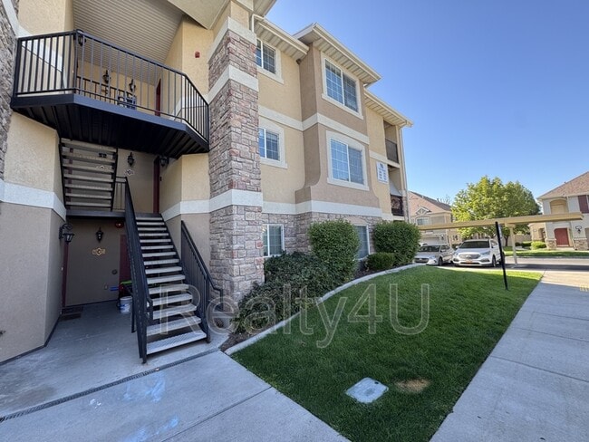 Building Photo - 1212 W Spencer Rd Unit #303 Rental